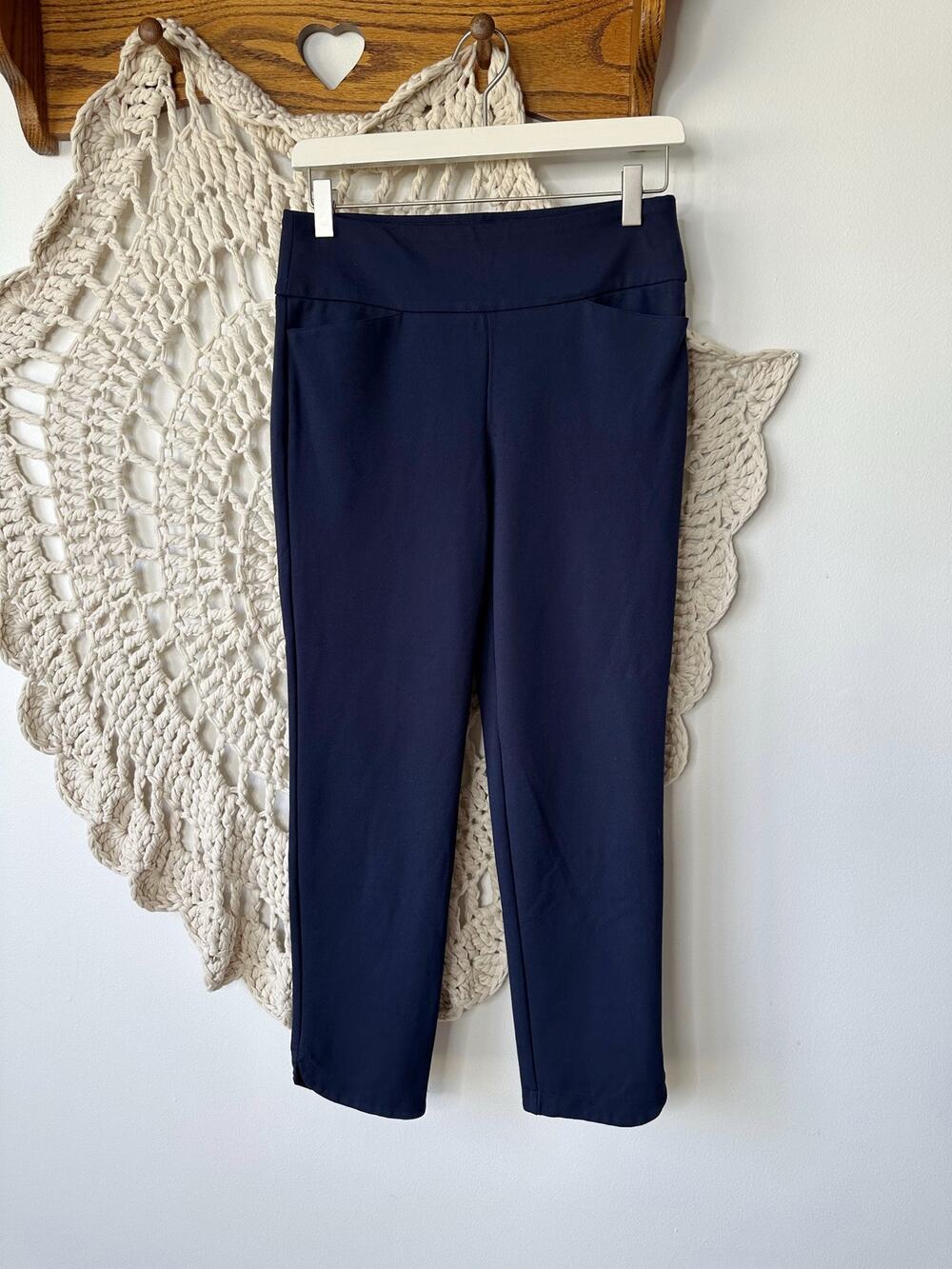 J.McLaughlin Navy Blue Slim Fit Cigarette Pants Capris Size 4